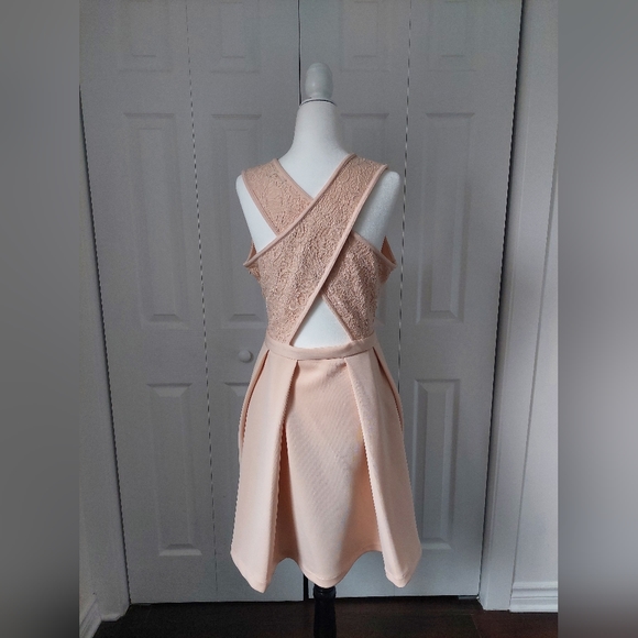 Lace cross back Dynamite rose petal dress - Picture 2 of 5